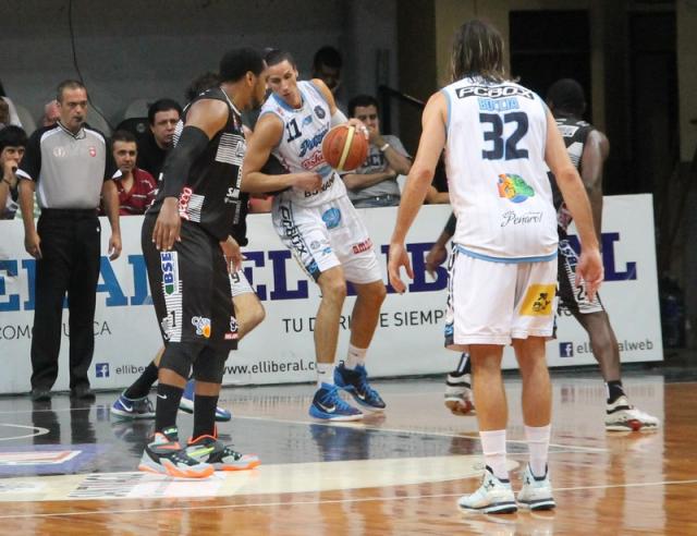 Pe�arol volvi� a las fuentes