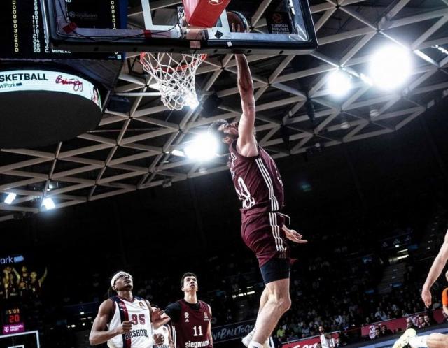 Sobrevivi� en casa