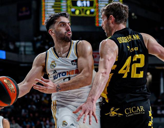 Real al l�mite, Barca y otra dura ca�da