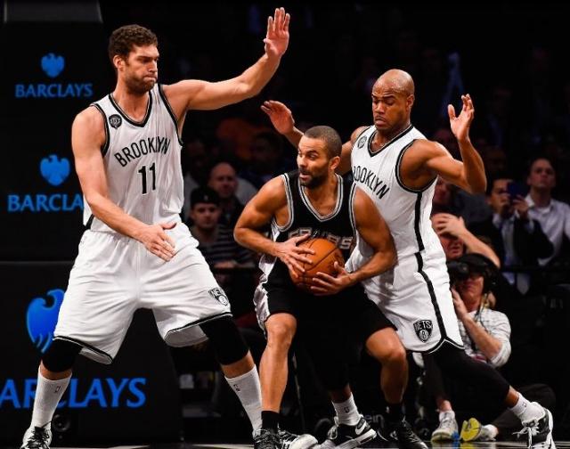 Brooklyn le cort� la racha a los Spurs