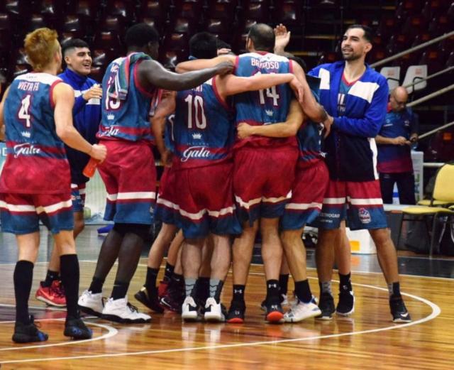 Se mete en la conversaci�n