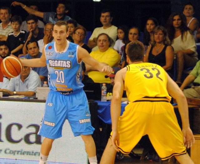 Regatas reaccion� a tiempo