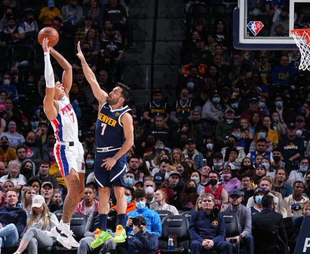 Denver y Campazzo en sinton�a