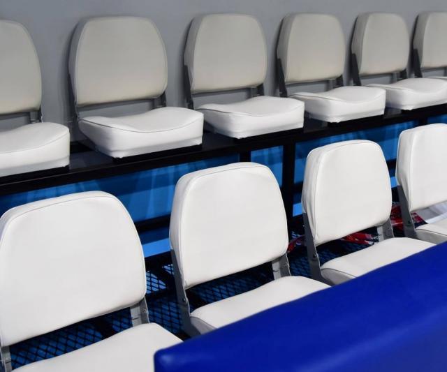 Presentaci�n, indumentaria y amistoso para Ober�