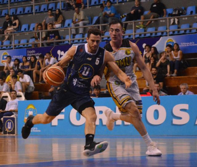 Cerr� a toda m�quina