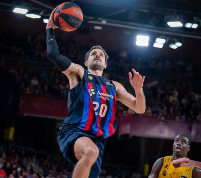 El l�der de Mor�n