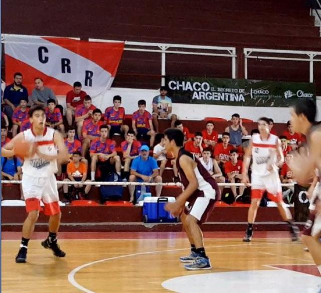Independiente y Regatas engranaron en U15
