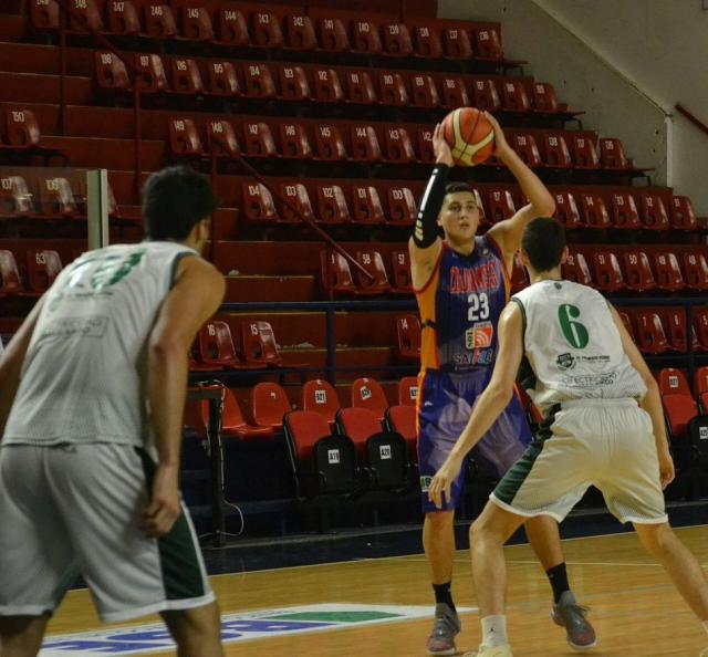 Velez, Bombino Parada y Bettiga los due�os del domingo