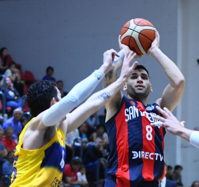 Boca golpe� y sigue latiendo