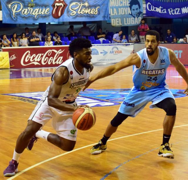 Regatas esquiv� el balazo