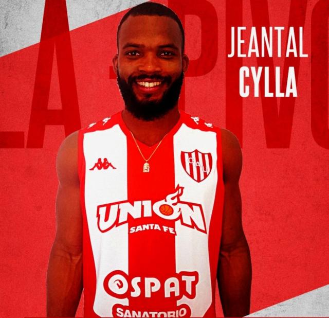 Extranjeros que contin�an y otros que llegan