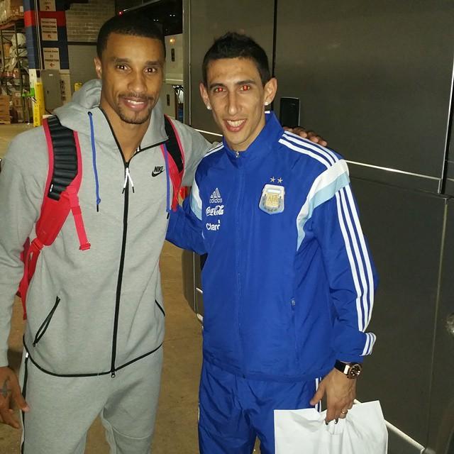 Scola con hinchada propia