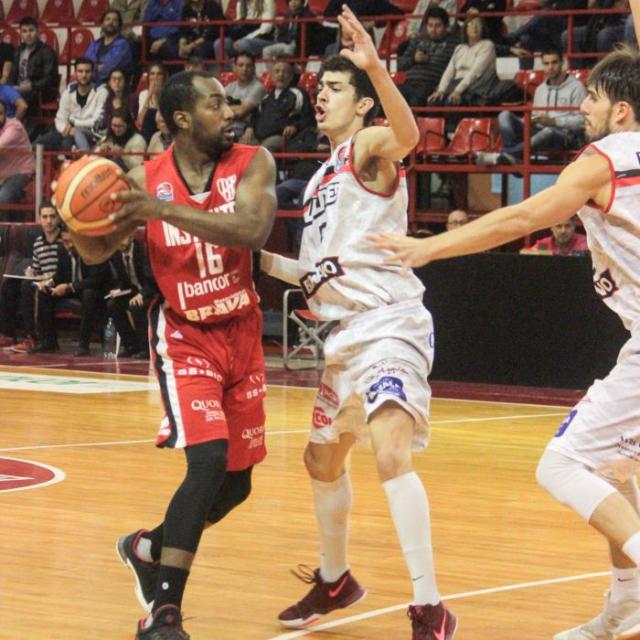 Quilmes sue�a con los playoffs