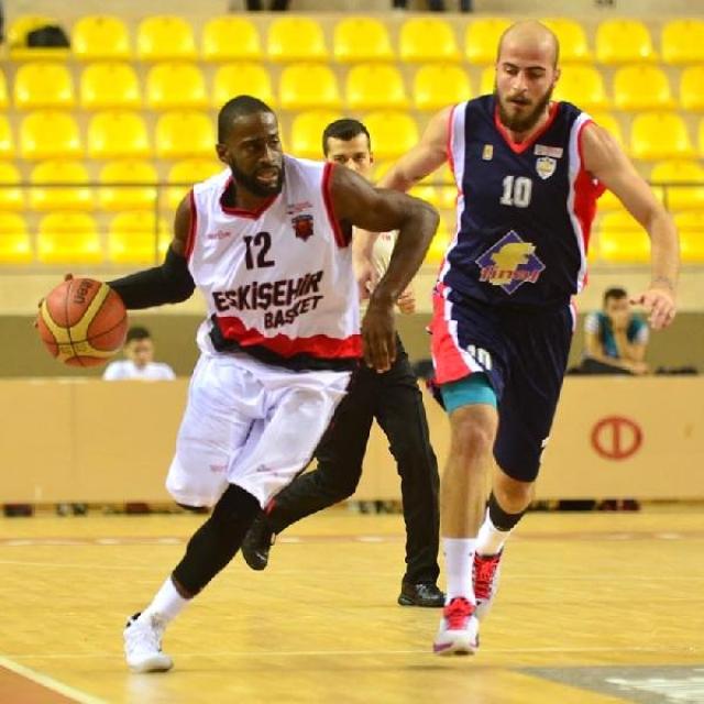 Otra apuesta en la base de Regatas