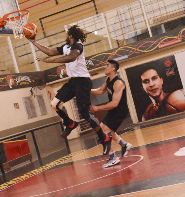 San Mart�n tiene fichas mayores completas