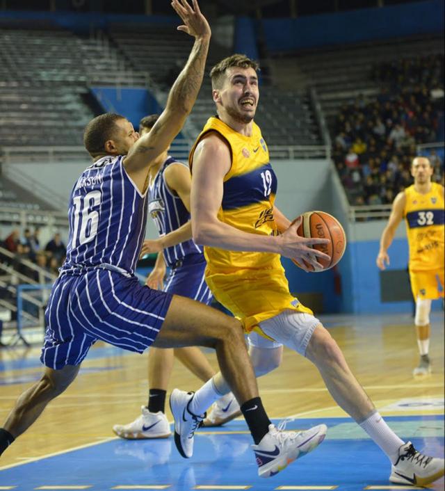 Encendi� los motores