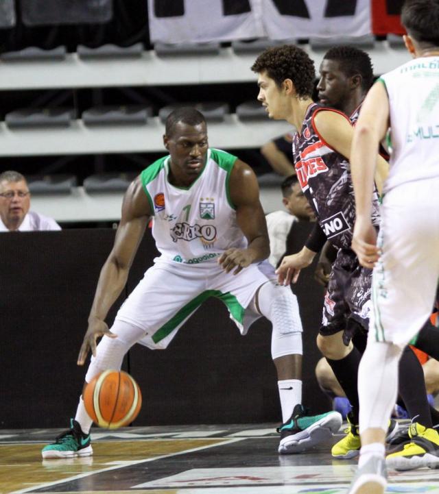 A Quilmes lo atropell� un tren