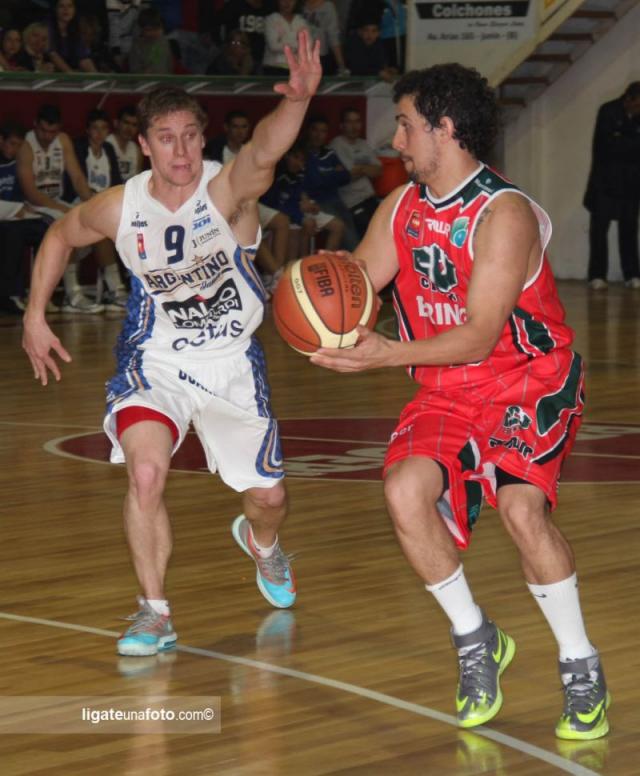 Argentino prolong� su racha en el Coliseo