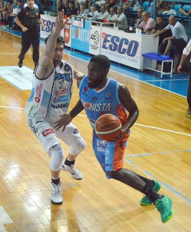 Pe�arol se reencontr� en Paran�