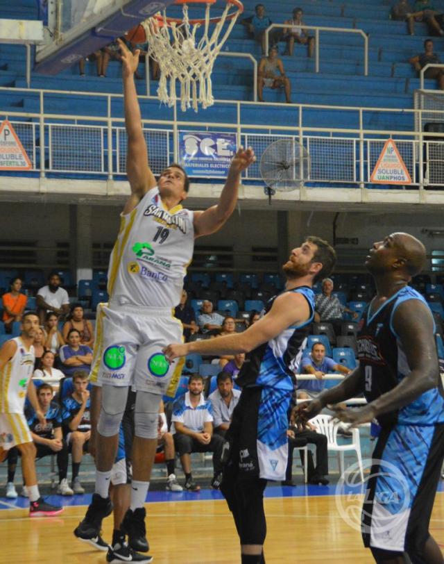 San Mart�n lo acomod� en el segundo tiempo