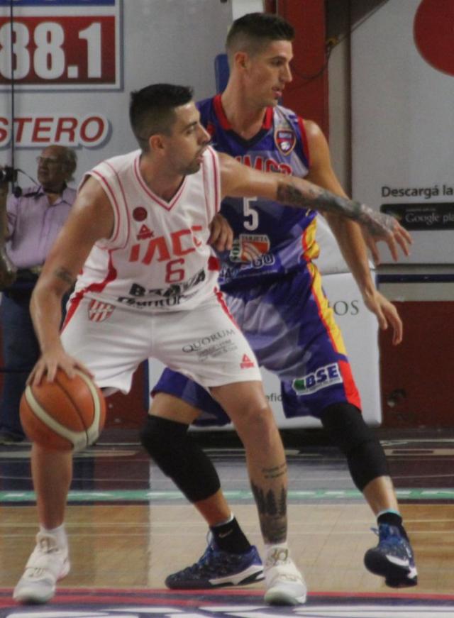 Defendiendo el pabell�n