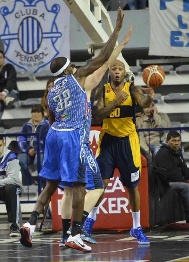 Pe�arol del �xtasis a la agonia se impuso igual