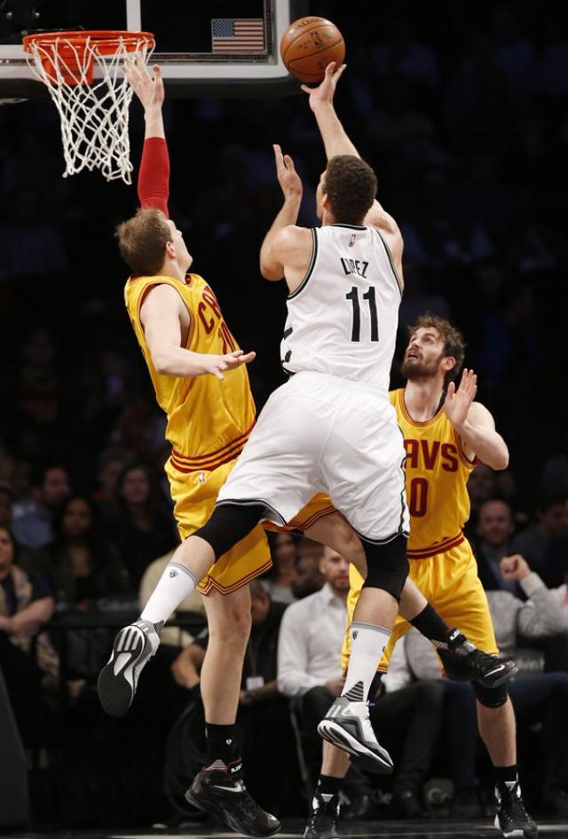 Cleveland volvi� a perder con su irregularidad