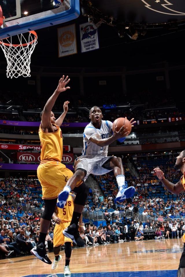 LeBron y sus Cavaliers ya est�n en playoffs