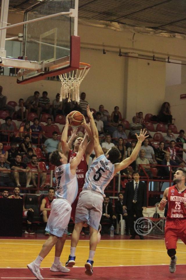 Otro paso �glorioso�